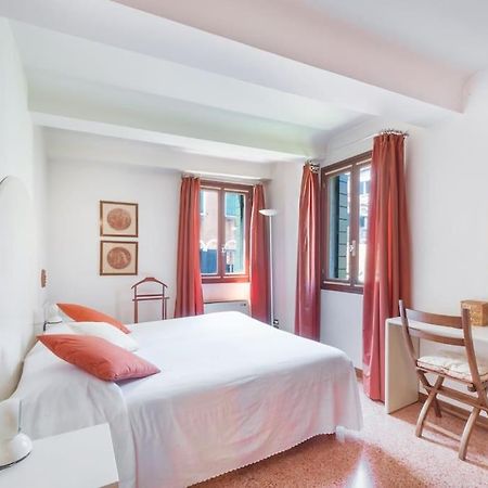 Ca' De La Comare, Relaxing And Elegant Apartment On Canal Grande Венеция Экстерьер фото