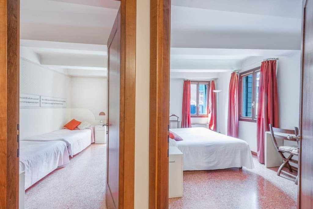 Ca' De La Comare, Relaxing And Elegant Apartment On Canal Grande Венеция Экстерьер фото