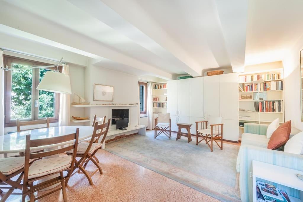 Ca' De La Comare, Relaxing And Elegant Apartment On Canal Grande Венеция Экстерьер фото