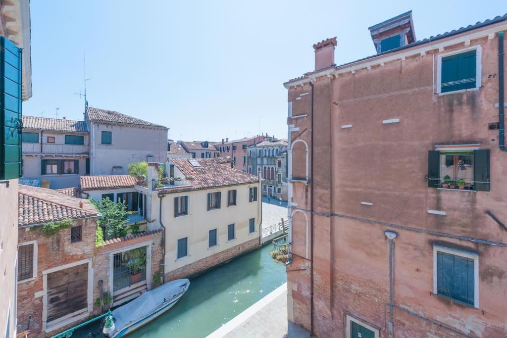 Ca' De La Comare, Relaxing And Elegant Apartment On Canal Grande Венеция Экстерьер фото