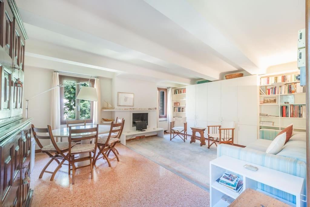 Ca' De La Comare, Relaxing And Elegant Apartment On Canal Grande Венеция Экстерьер фото